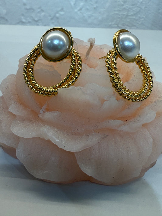 Whispers of Elegance | Earring