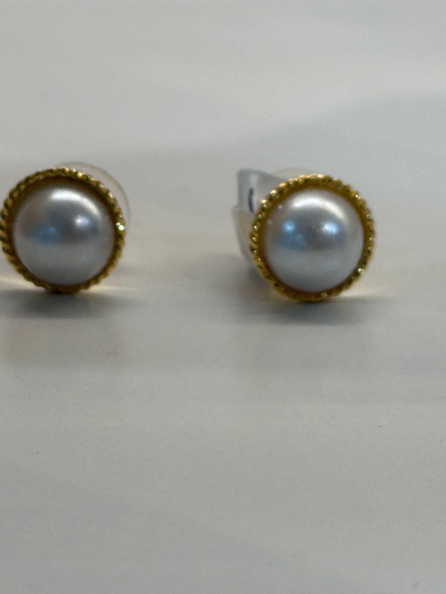 Golden Twist | Pearl Earring