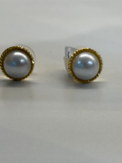 Golden Twist | Pearl Earring