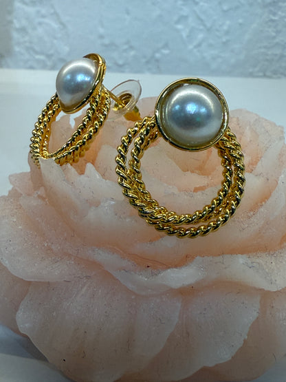 Whispers of Elegance | Earring